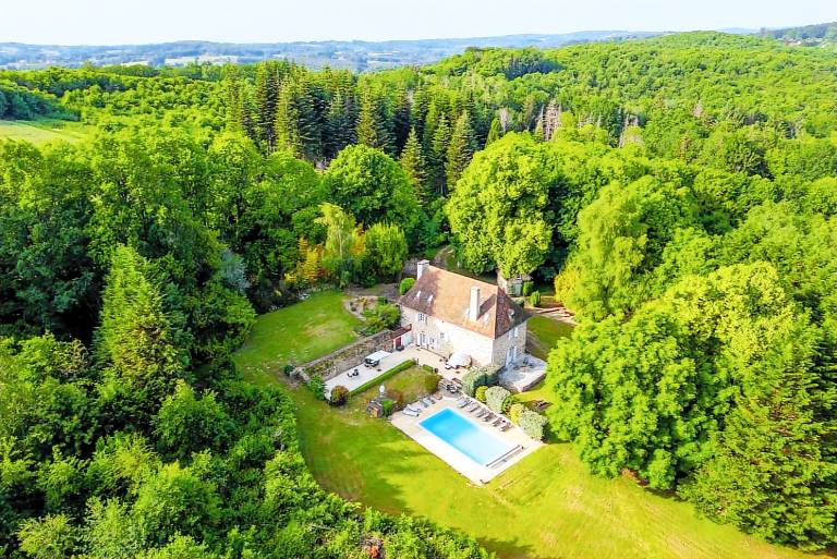Child-friendly villa with patio, yard & private pool | Pet-friendly — photo 5