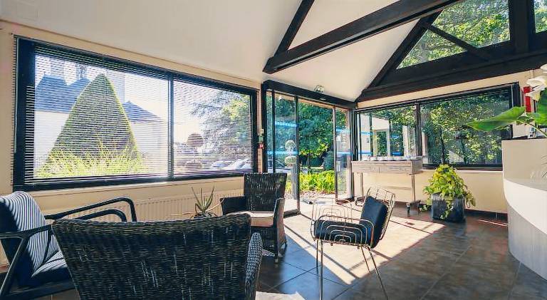 Serviced apartment with yard | Pets are welcome — photo 3