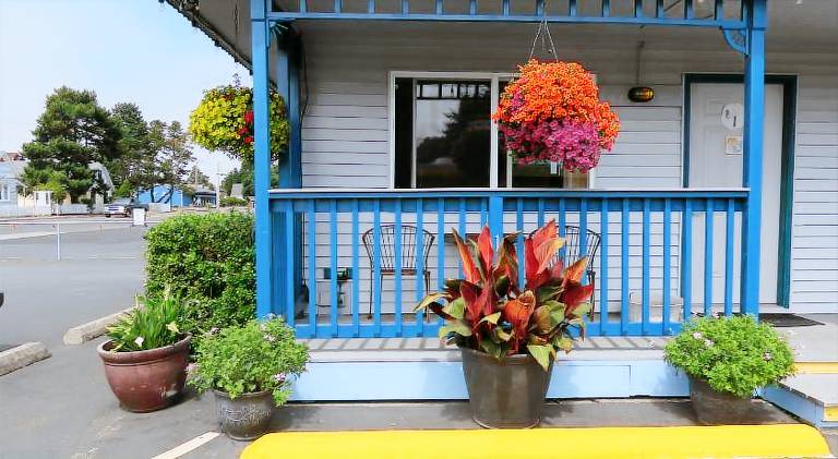 Mermaid Inn in Long Beach, WA