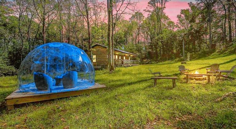 Vacation home with jacuzzi — photo 4