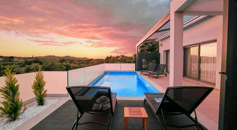 Villa with patio & private pool | Suitable for remote work in Corfu
