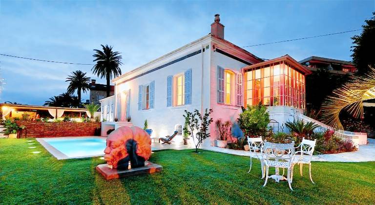 Villa with pool in Vence