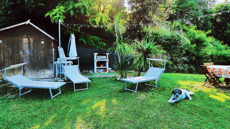 Villa with grill & garden | Garden view — photo 3