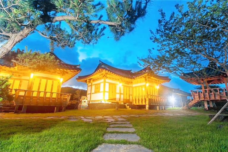 Canopus Resort Pension