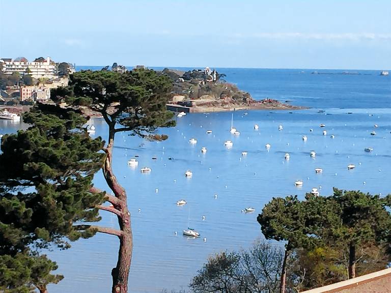 Rental apartment with garden & patio | Sea view — photo 5