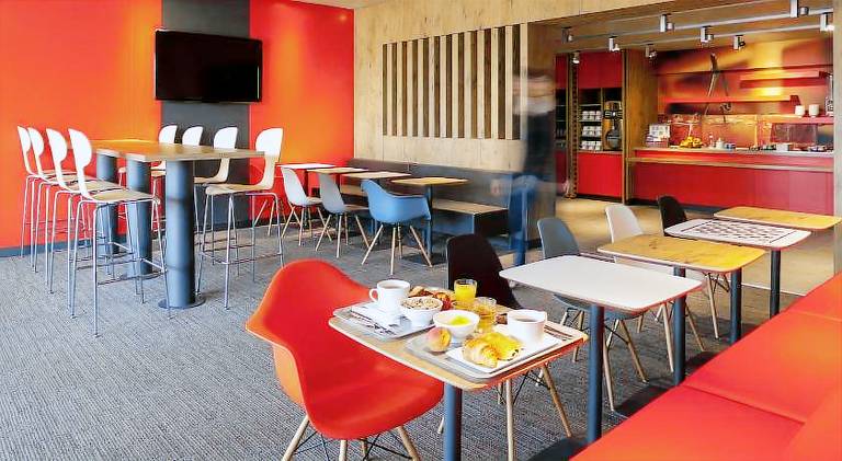 Ibis Pau Lescar — photo 3