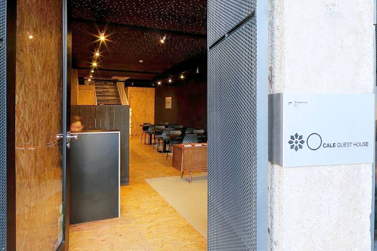 Bed & Breakfast  Oporto