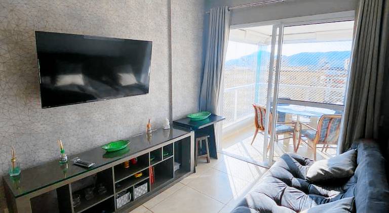 Holiday apartment with pool in Guarujá