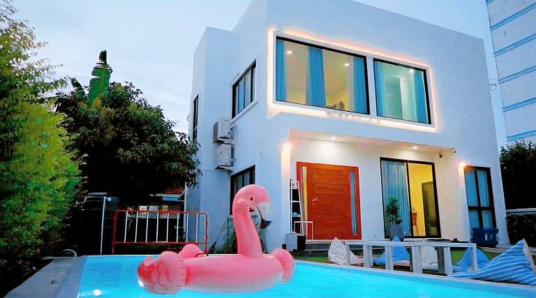 Villa  Bang Na Nuea