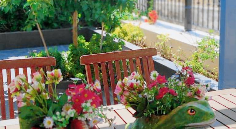 Holiday apartment with garden — photo 3
