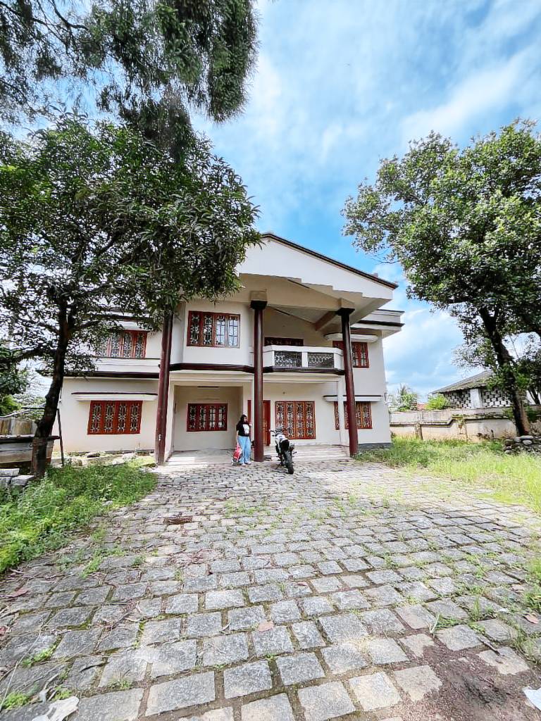 325 m&sup2; Ferienhaus