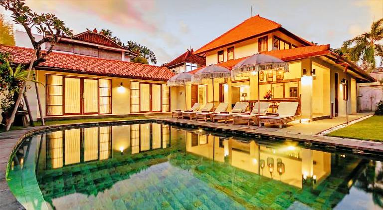 Villa with pool in Kuta