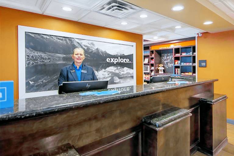 Hampton Inn & Suites by Hilton Edmonton/West — photo 5
