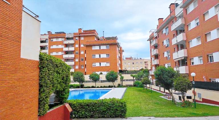 Rental apartment with pool — photo 4