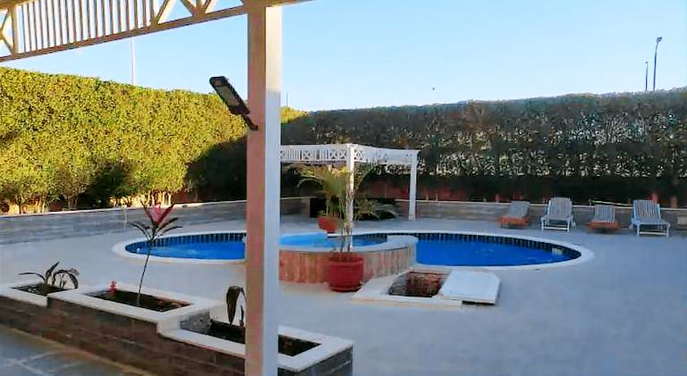 Holiday apartment with terrace & pool — photo 3