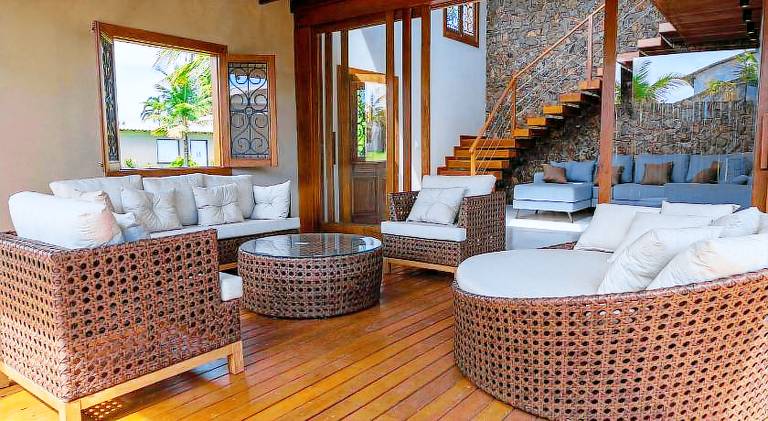 Vacation home with pool — photo 3