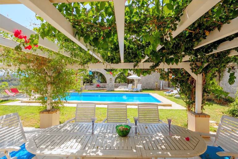 Old Olive Press Dream Holiday Home Sea - Mountain Panorama' with Wi-Fi — photo 2
