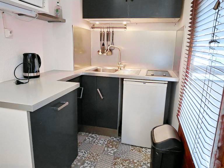 Studio with 1 room for 4 persons — photo 4
