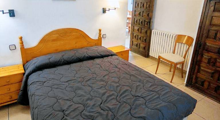 Apartment with 1 room for 6 persons in Huesca