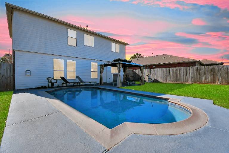 House  Barker Cypress