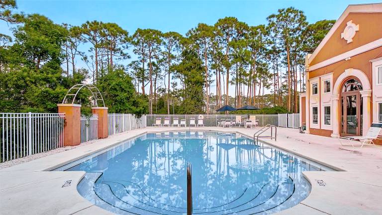 Golf Cart Included, Spacious Home, Private Backyard, Pool Free Tickets! — photo 3
