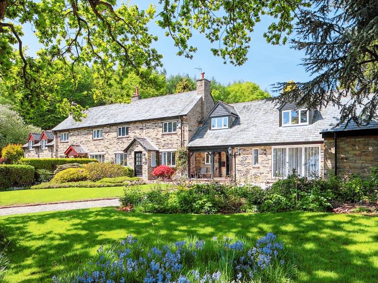 4 Bed in Harrogate G0141