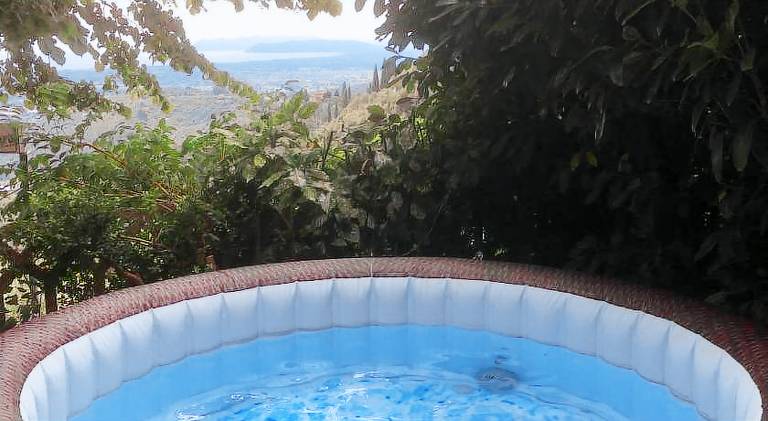 Holiday apartment with hot tub — photo 4