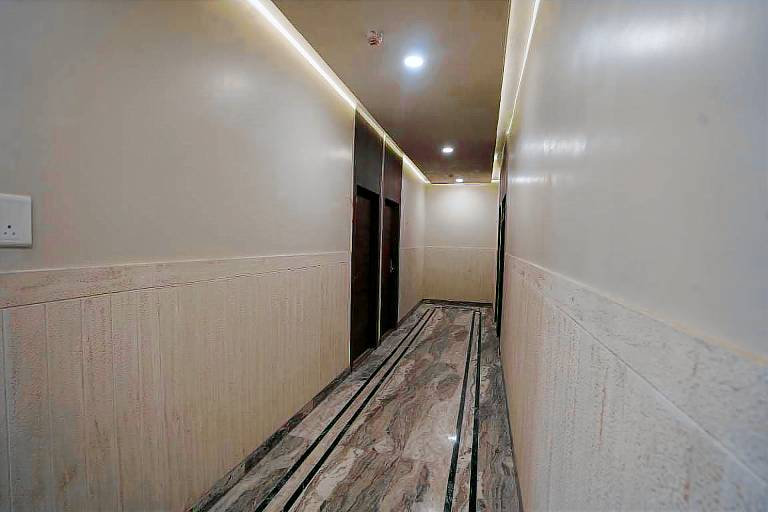 Hotel Aman Paradise in Kanpur