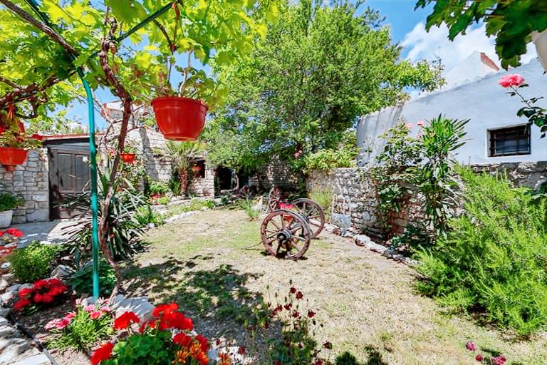 Room with terrace and sea view Osor, Lošinj (S-23106-d) in Mali Losinj