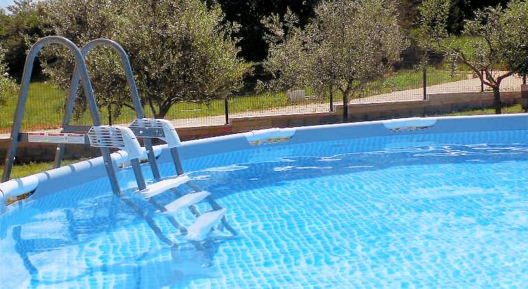 House with 2 rooms for 5 persons in Tar-Vabriga