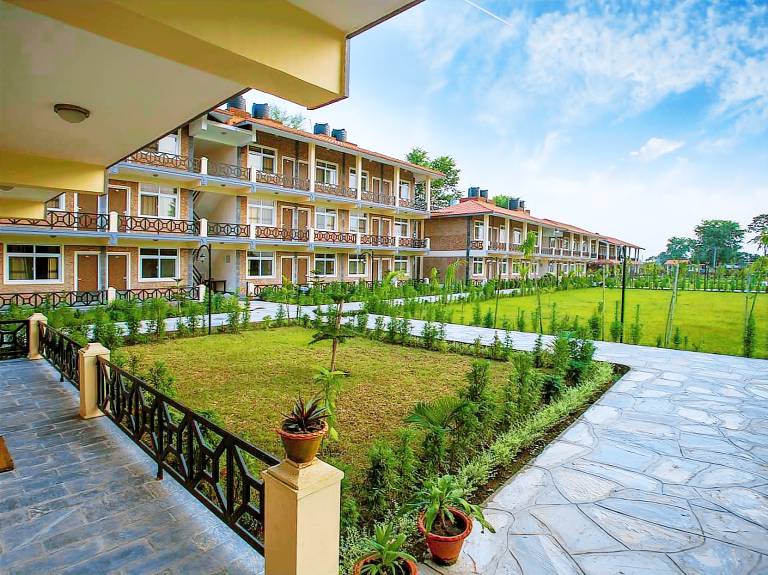 Resort Bachhauli