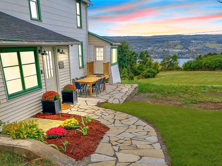 Farmhouse Watkins Glen