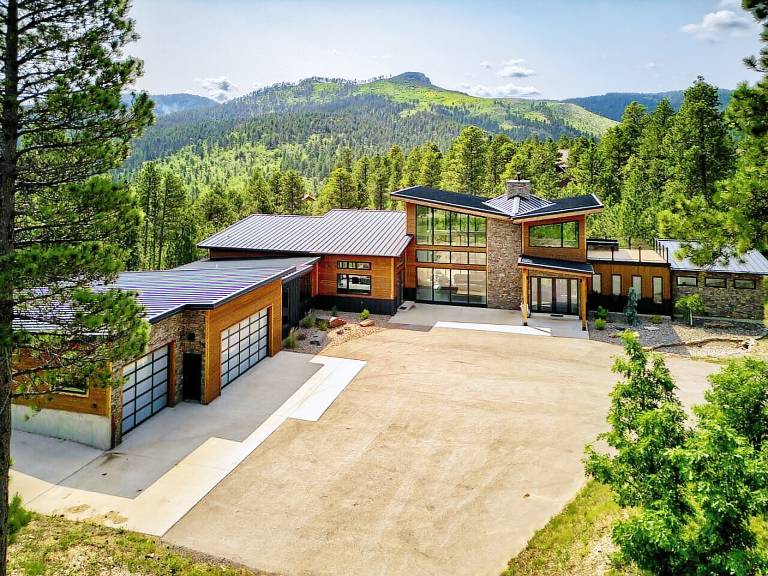 Lodge Sturgis