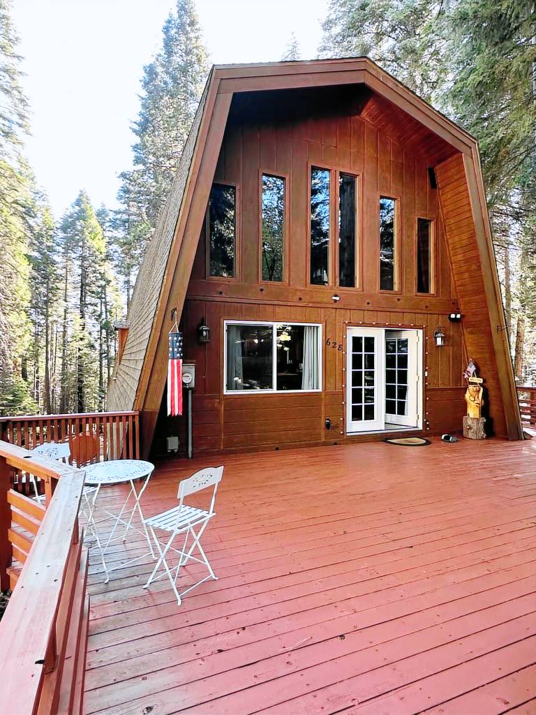 Cabin Lake Almanor