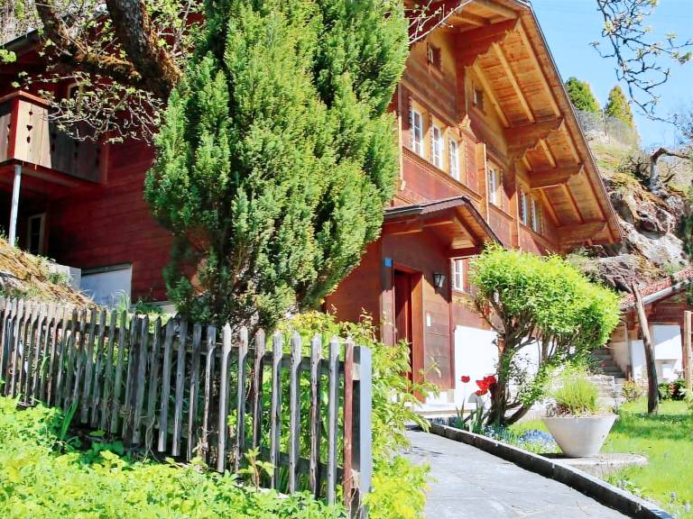 Vacation home with BBQ, garden & terrace | Mountain view — photo 2