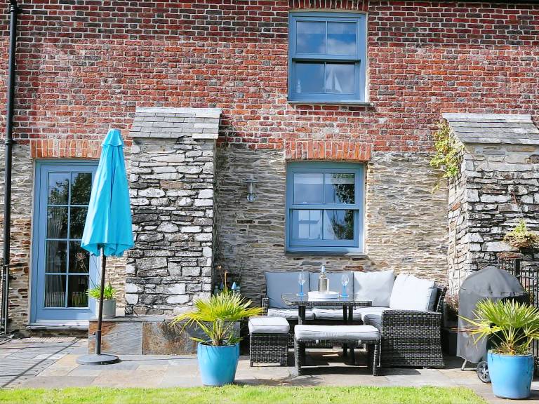 Cottage with garden | Beach view — photo 2