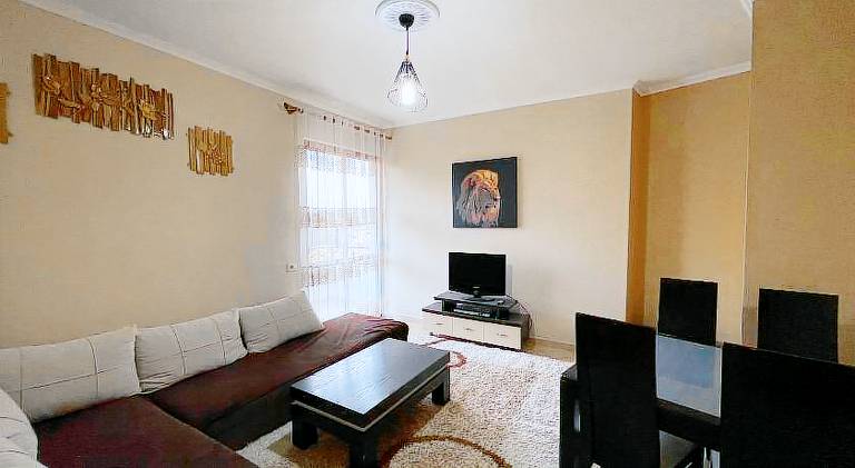 Private Rooms 2 - City & Mountain Views & Free Parking & WiFi in Tirana
