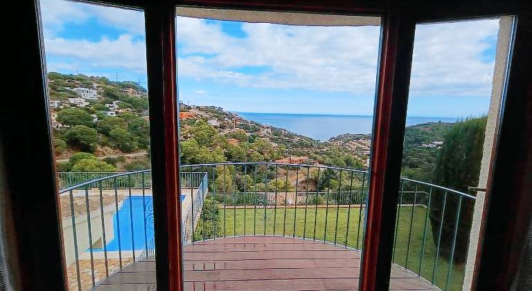 Big vacation home with pool | Pets are welcome — photo 4