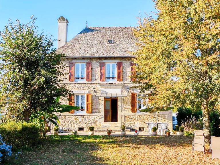Maison de vacances Montsalvy