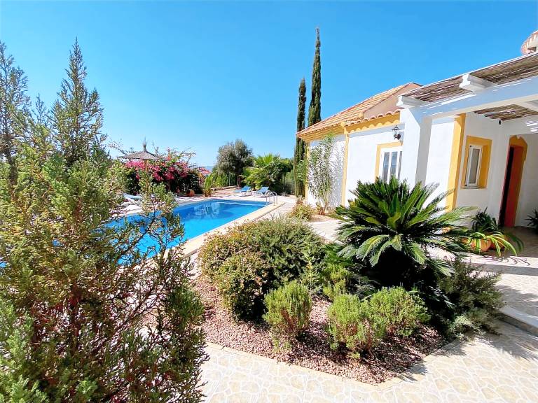 Villa with barbecue, private pool & yard | Mountain view in Almeria