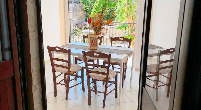 Rental apartment with 3 rooms for 6 persons — photo 2