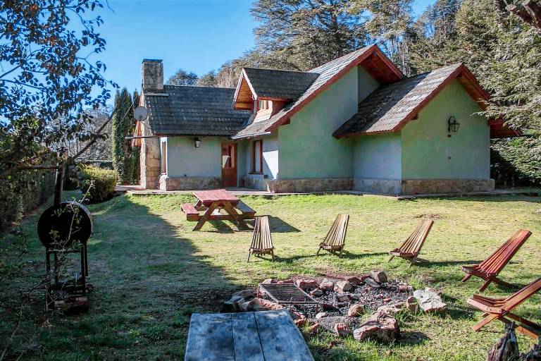 Vacation home with garden & barbecue | Mountain view — photo 3