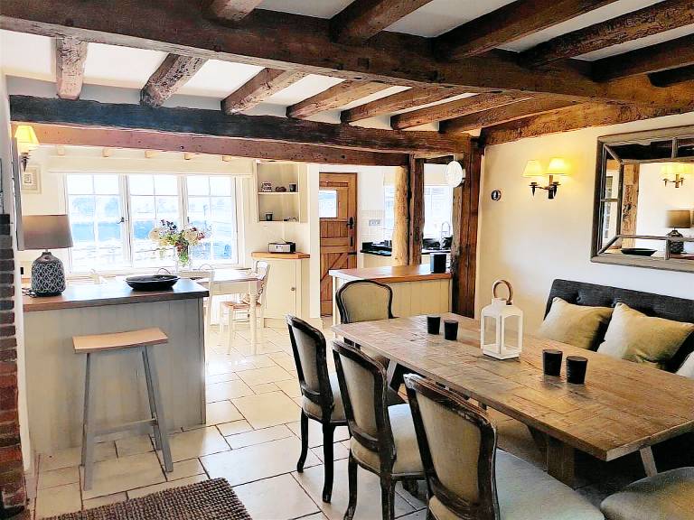 Vacation home with barbeque & garden | Perfect for remote work — photo 3