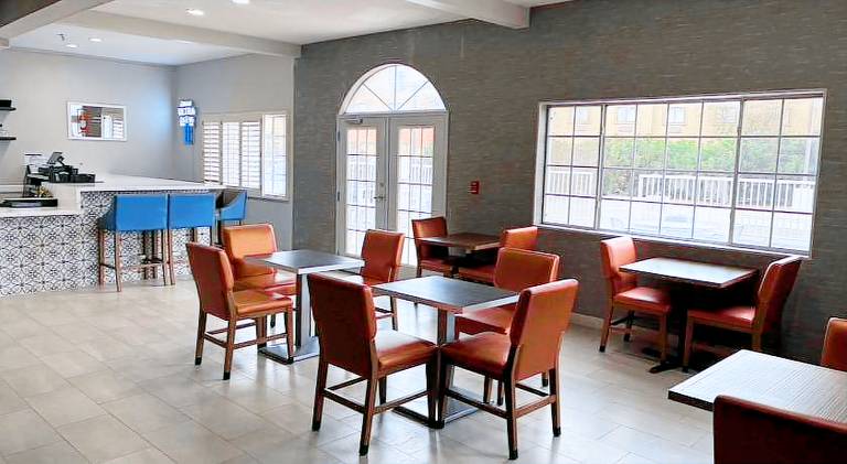 La Quinta Inn & Suites by Wyndham Safford Copper Valley — photo 3