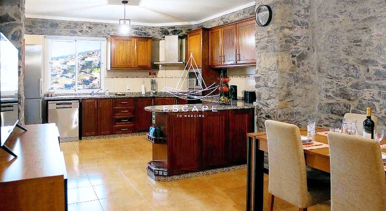 Villa with yard, terrace & BBQ — photo 4