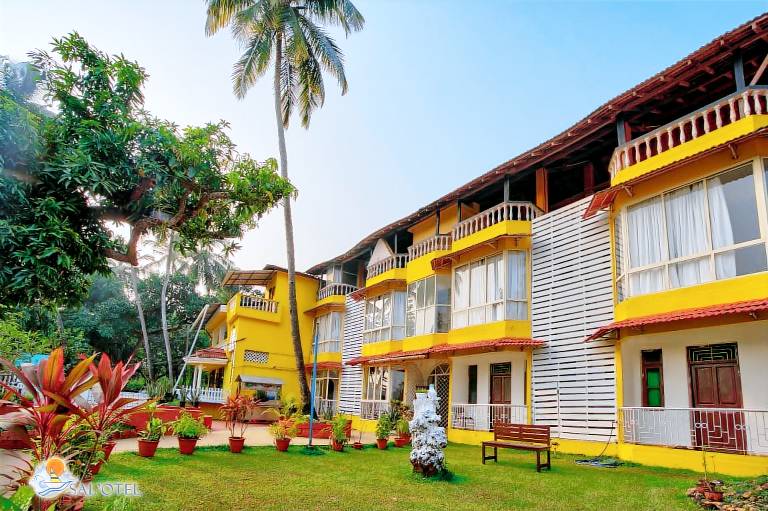 Serviced apartment with pool & terrace — photo 4