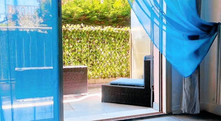 Wonderful holiday apartment with terrace & yard | Pet-friendly in Saint-Laurent-du-Var