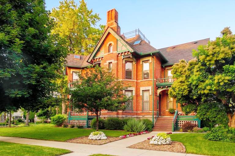 Bed and breakfast  Bay City