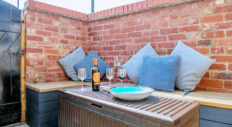 House | Near Shambles | Pet-friendly — photo 3