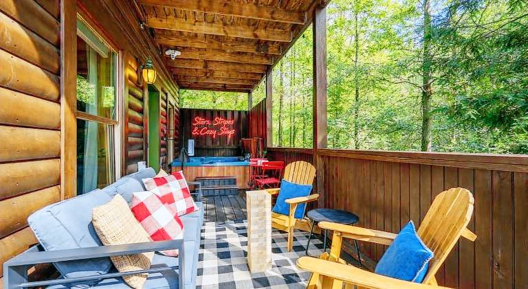 Fully equipped big house with hot tub, grill & pool | Good for workation | Pets allowed — photo 5